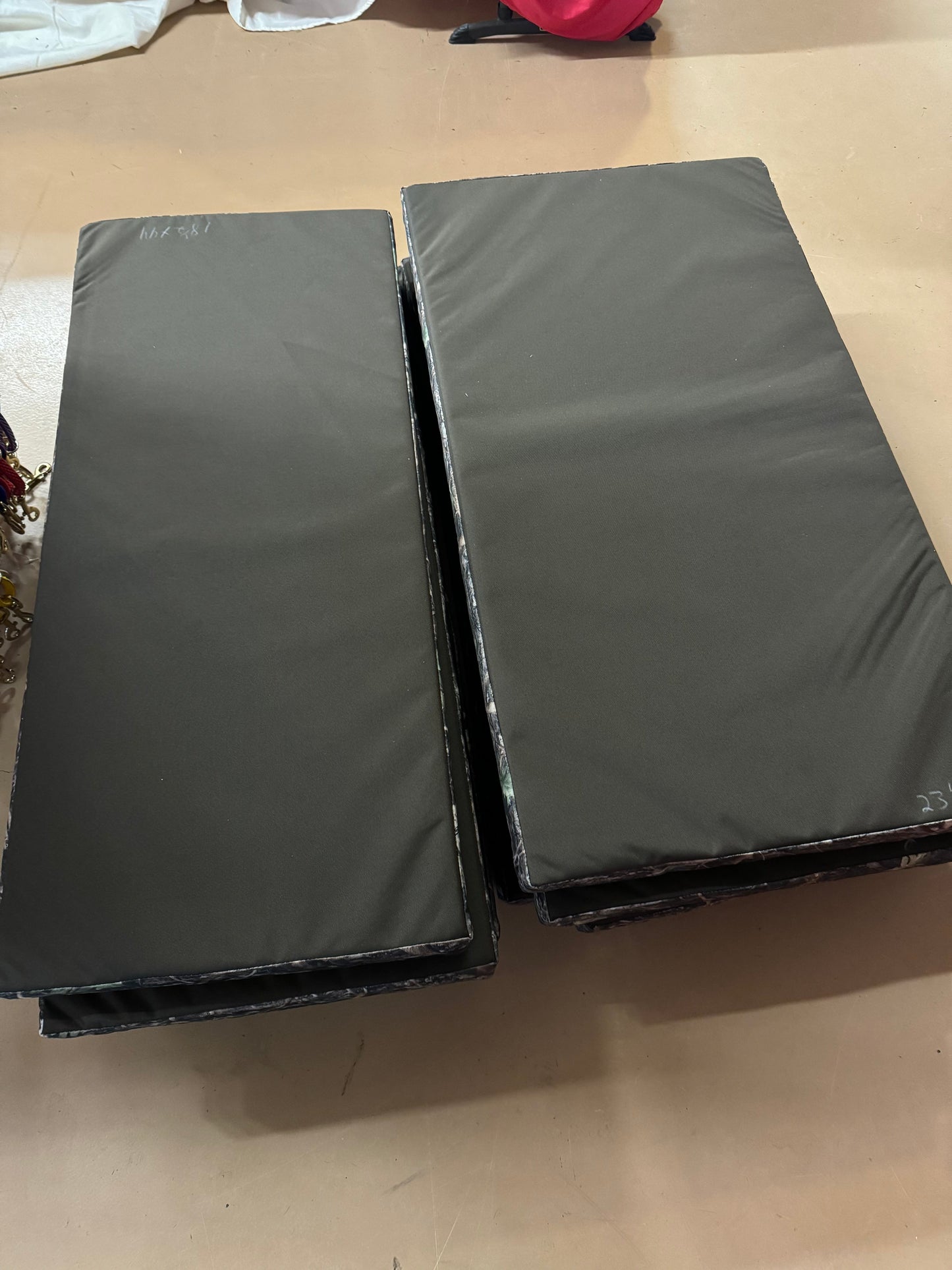 Dog Box Pads 18 1/2 x 44