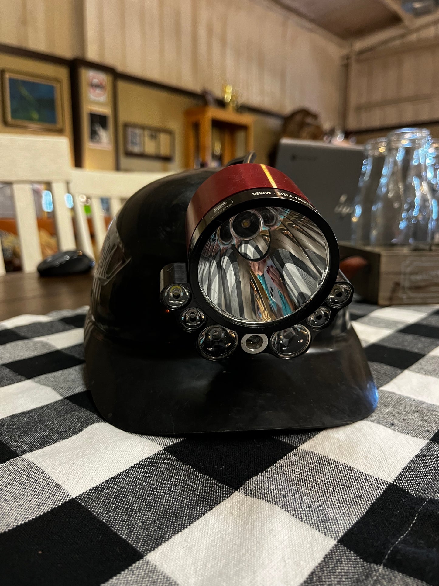 USED Bright Eyes Heat Seeker Hunting Light